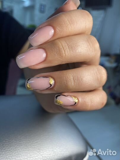 Наращивание ногтей