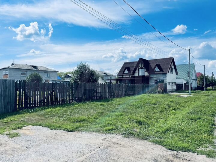 Дом 179 м² на участке 14 сот.