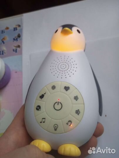 Музыкальный пингвин-колонка-ночник. zuzu