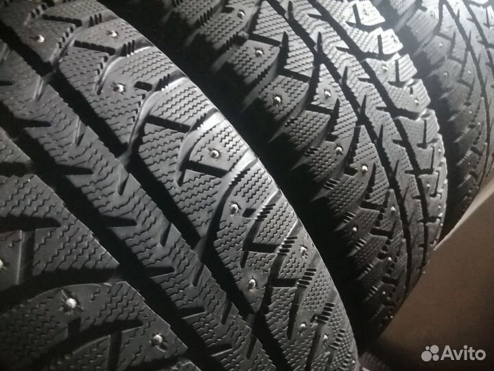 Bridgestone Ice Cruiser 7000S 205/55 R16