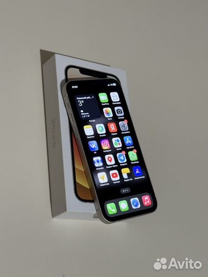 iPhone 12, 64 ГБ