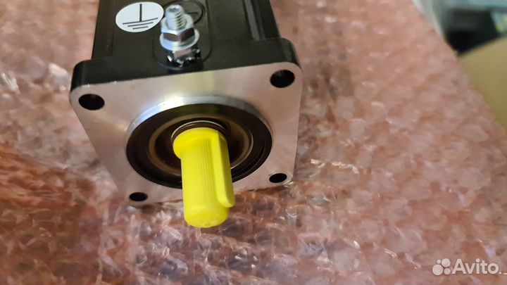 Серводвигатели Schneider Electric Lexium BSH