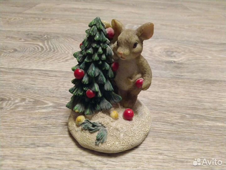 Статуэтки, сувениры