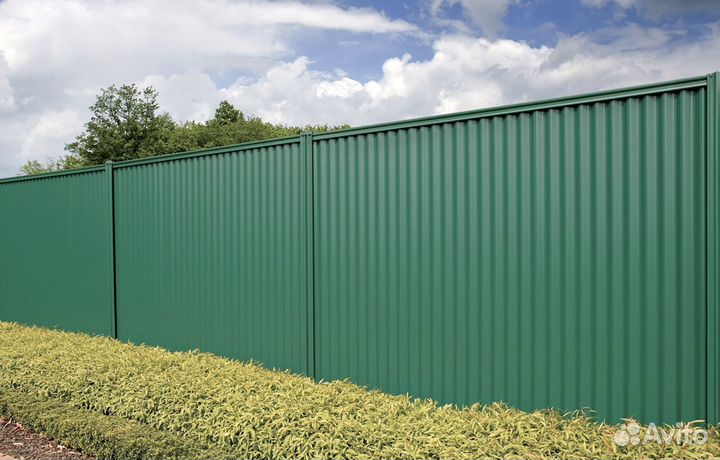 Забор металлический цена за метр работа по договор