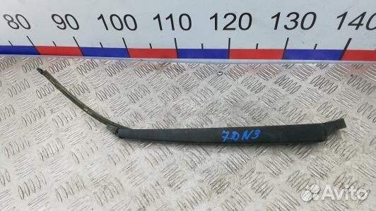 Щеткодержатель 3-5-й двери skoda octavia A5 (7DN03