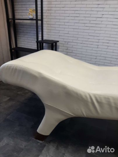 Кушетка для лэйшмейкера