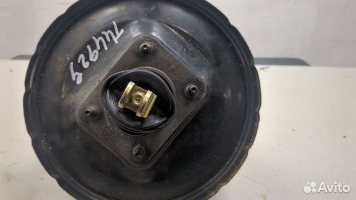 Цилиндр тормозной главный Mitsubishi Outlander, 2004