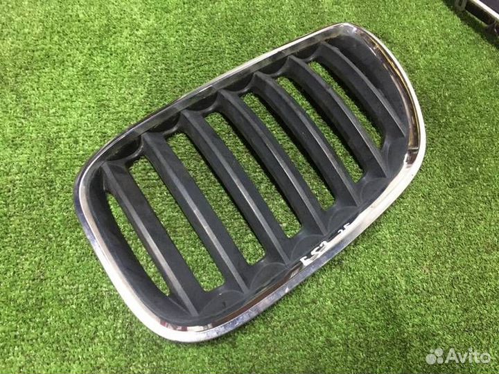 Решетка радиатора Bmw X5 3.0Dx E53 M57N