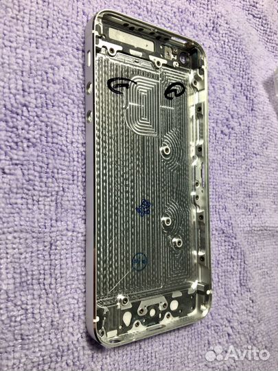 Корпус для iPhone 5
