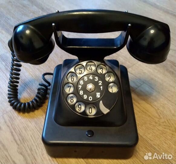 Телефон