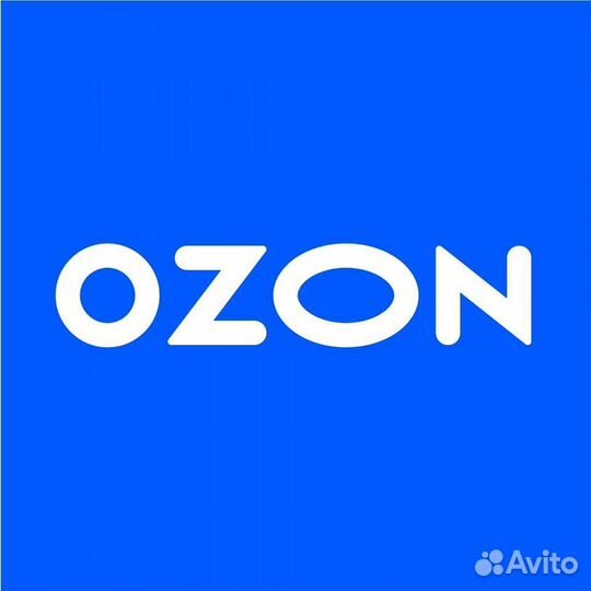 Сотрудник пункта выдачи Ozon