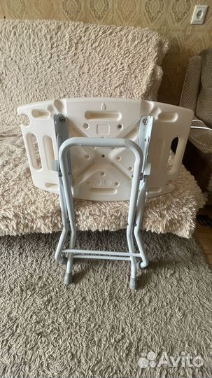 Стул в ванную для инвалидов