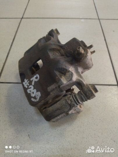 Суппорт тормозной передний правый Hyundai Galloper