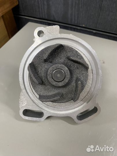 Насос водяной(помпа) Audi 100(C3) /VW LT Дизель