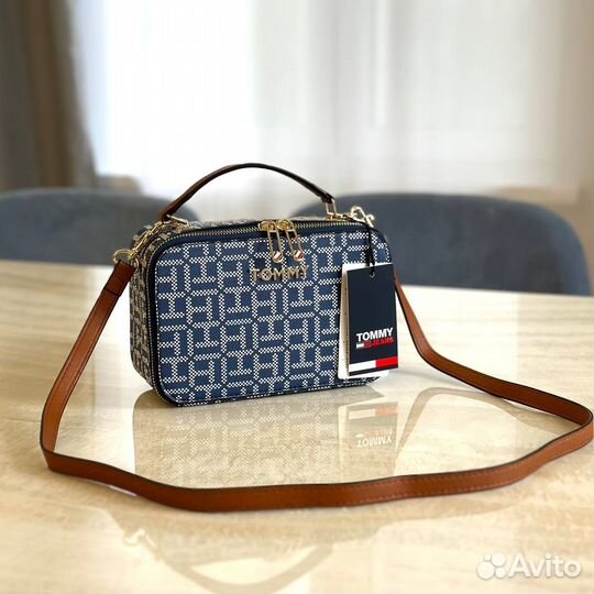 Сумка Tommy Hilfiger