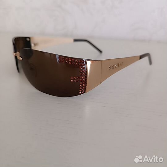Солнцезащитные очки женские Fendi Италия