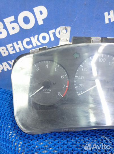 Панель приборов Mitsubishi Colt купе 1999