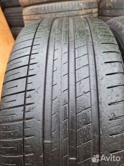 Michelin Pilot Sport 3 255/40 R20 и 285/35 R20 104Y