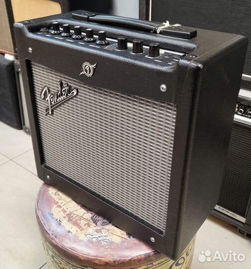 Гитарный комбоусилитель 110V Fender Mustang I (V2)