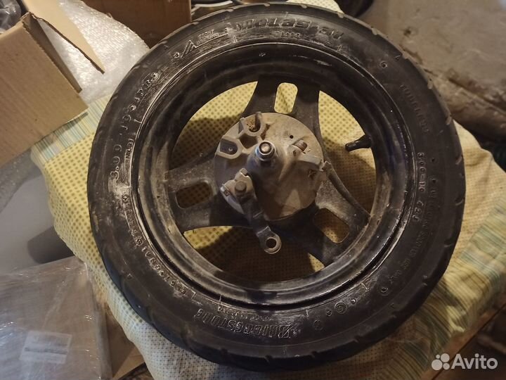 Колесо скутера suzuki R10