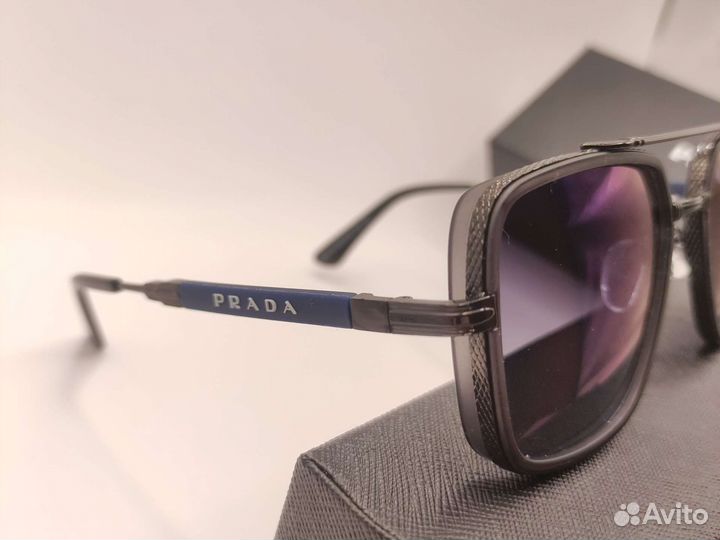 Солнцезащитные очки prada