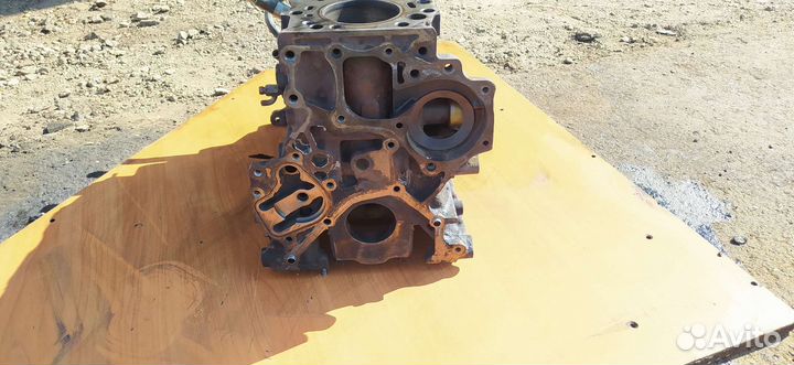 Блок цилиндров Тойота Авенсис 1cd