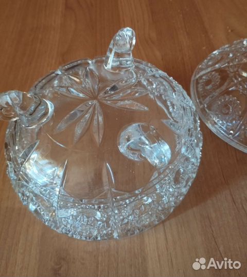 Сахарница хрустальная