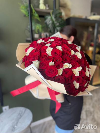 Нальчик Розы букеты,игрушки Доставка