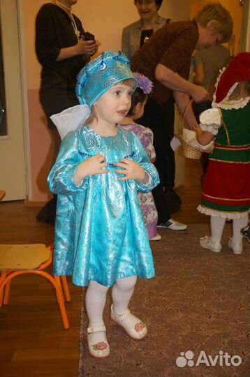 Костюм зимушки или снегурочки