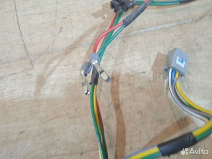 Проводка (коса) дверная задняя левая Toyota Prius