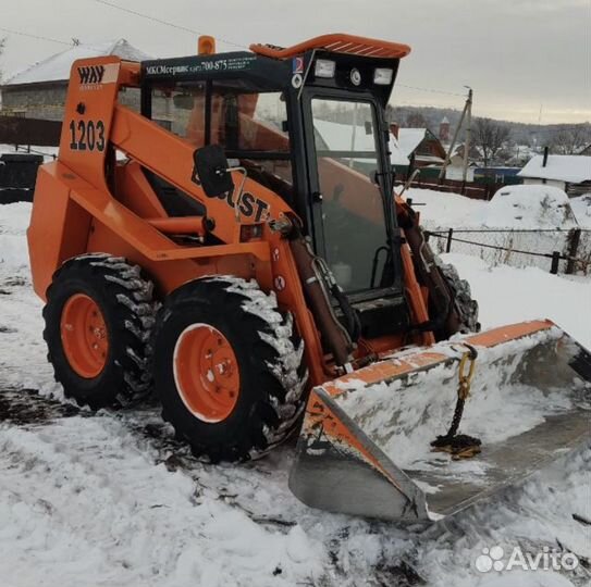 Мини-погрузчик Locust / Way Industry L1203, 2006