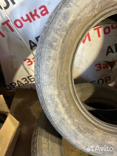 Roadstone Winguard Ice 215/65 R16