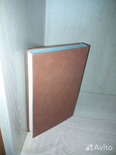 Скотт Пол. Жемчужина в короне. 1984г 464стр