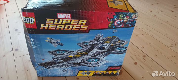Lego 76042 Вертолет-перевозчик