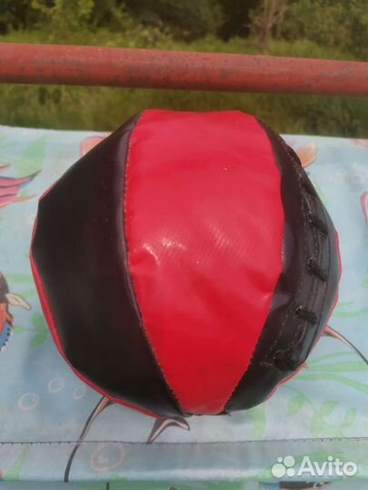 Мячи, боксерские перчатки,ракетка