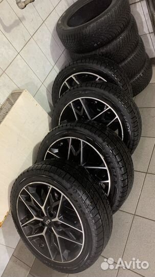 Firemax FM805+ 235/45 R18 98V