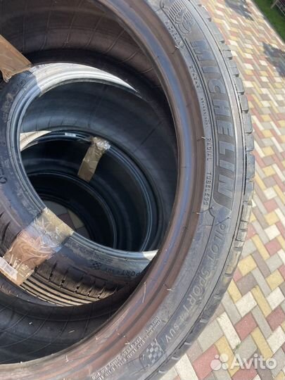 Michelin Pilot Sport 4 SUV 295/35 R21