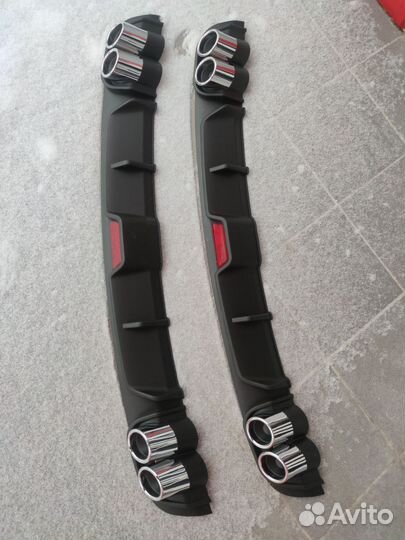 Диффузор заднего бампера универсальный