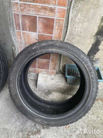 Goodyear Ultragrip Ice Arctic 245/40 R18