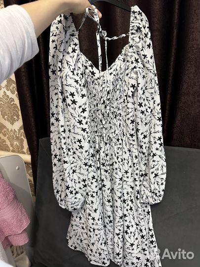 Новое платье с биркой М