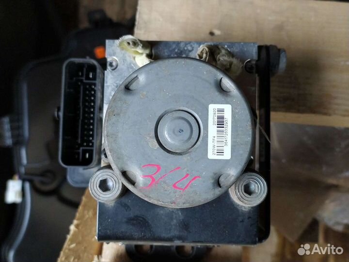 Блок ABS hyundai grand santa fe 2018 год