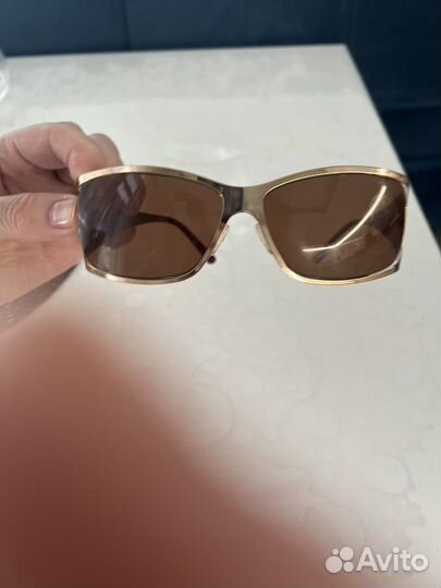 Солнцезащитные очки