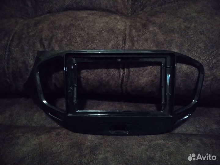 Запчасти на весту