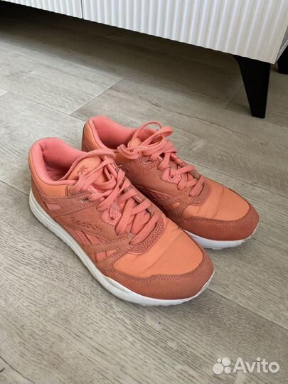 Кроссовки reebok женские 37