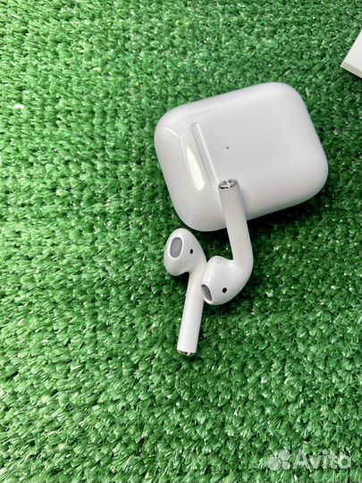 Air Pods 2 Lux + чехол в подарок