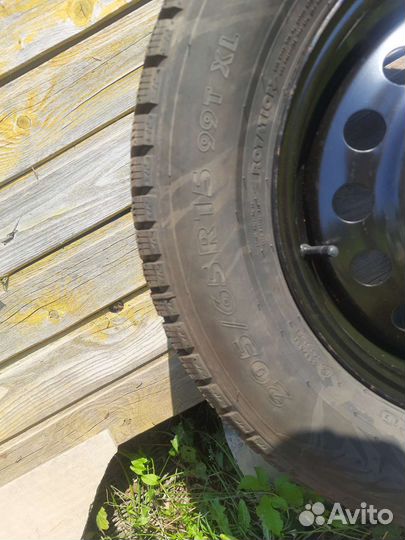 Колесо на Рено трафик