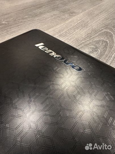 Lenovo y550