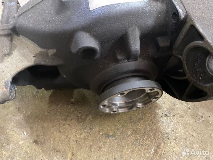 Редуктор задний Bmw 5 E60 M54B30 2004