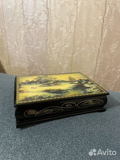 Шкатулка под палех