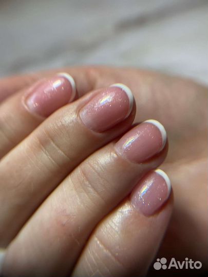 Маникюр и педикюр